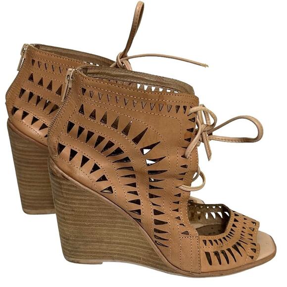 Jeffrey Campbell Laser Cut Beige Leather Rodillo Wedge Sandal size 6 - Picture 4 of 11
